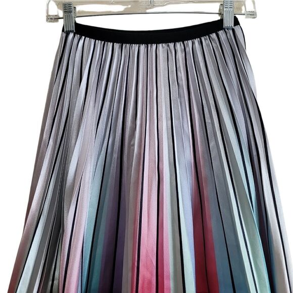 CODIGO Rainbow High Waisted Skirt Sz Small - Picture 3 of 9